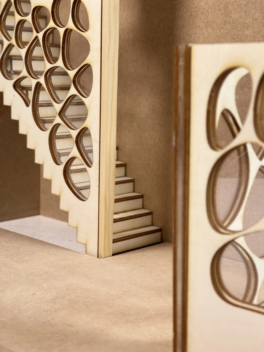 Stair and corner screen, close up